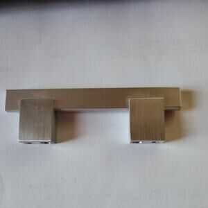 Brushed Nickel Kitchen Cabinet Handle Pulls, Handles Drawer Knobs lot of 8